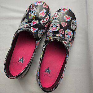 Colorful Butterfly/heart/skull professional clogs